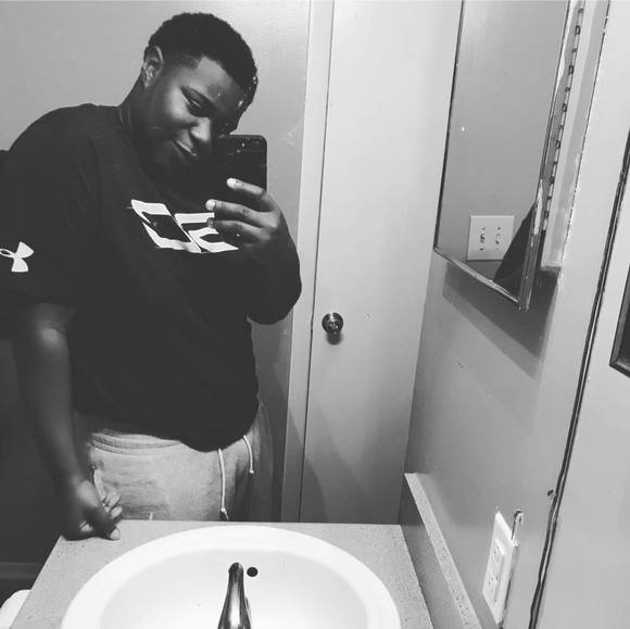 Meet your Posher, Santiago - Picture 1 of 1